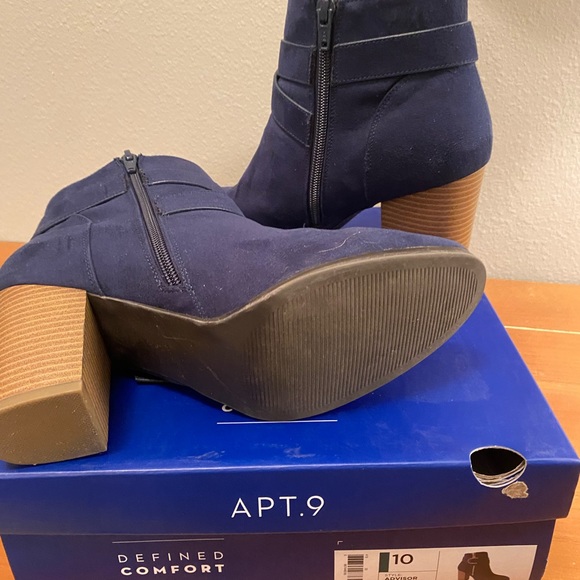APT 9 Booties - Picture 4 of 5